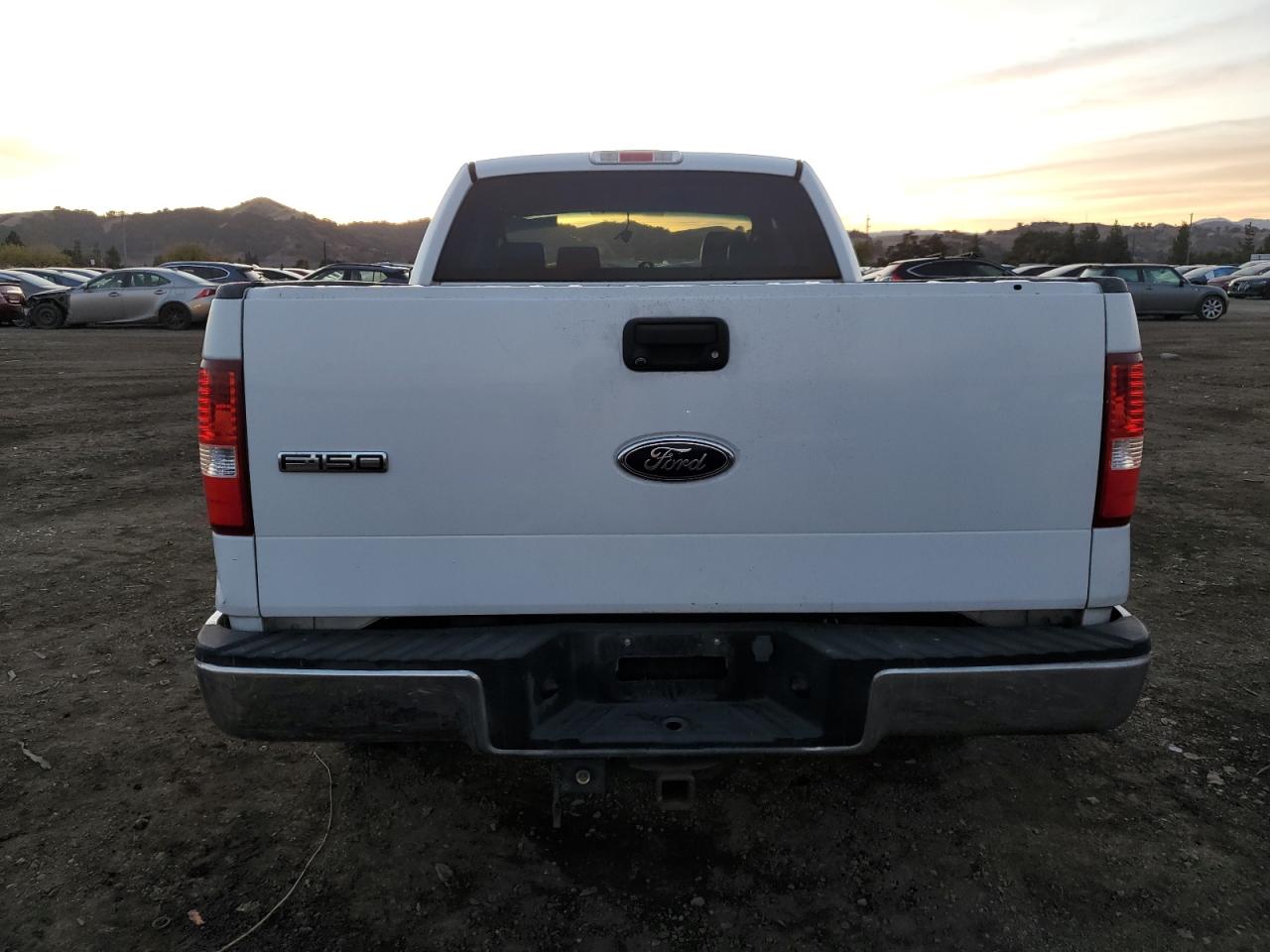 2005 Ford F150 VIN: 1FTPX12515FA27348 Lot: 81168604