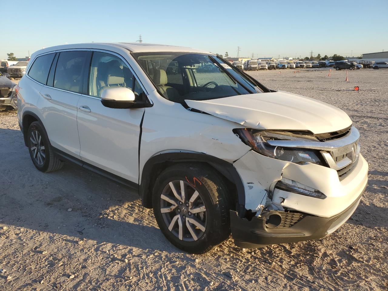 VIN 5FNYF5H58KB019320 2019 HONDA PILOT no.4