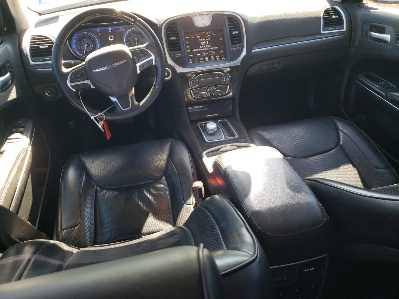 2016 Chrysler 300 - Image 8
