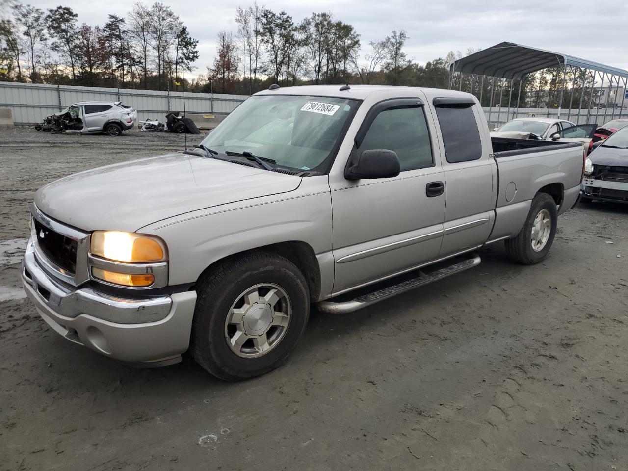 2005 GMC Sierra - Image 1