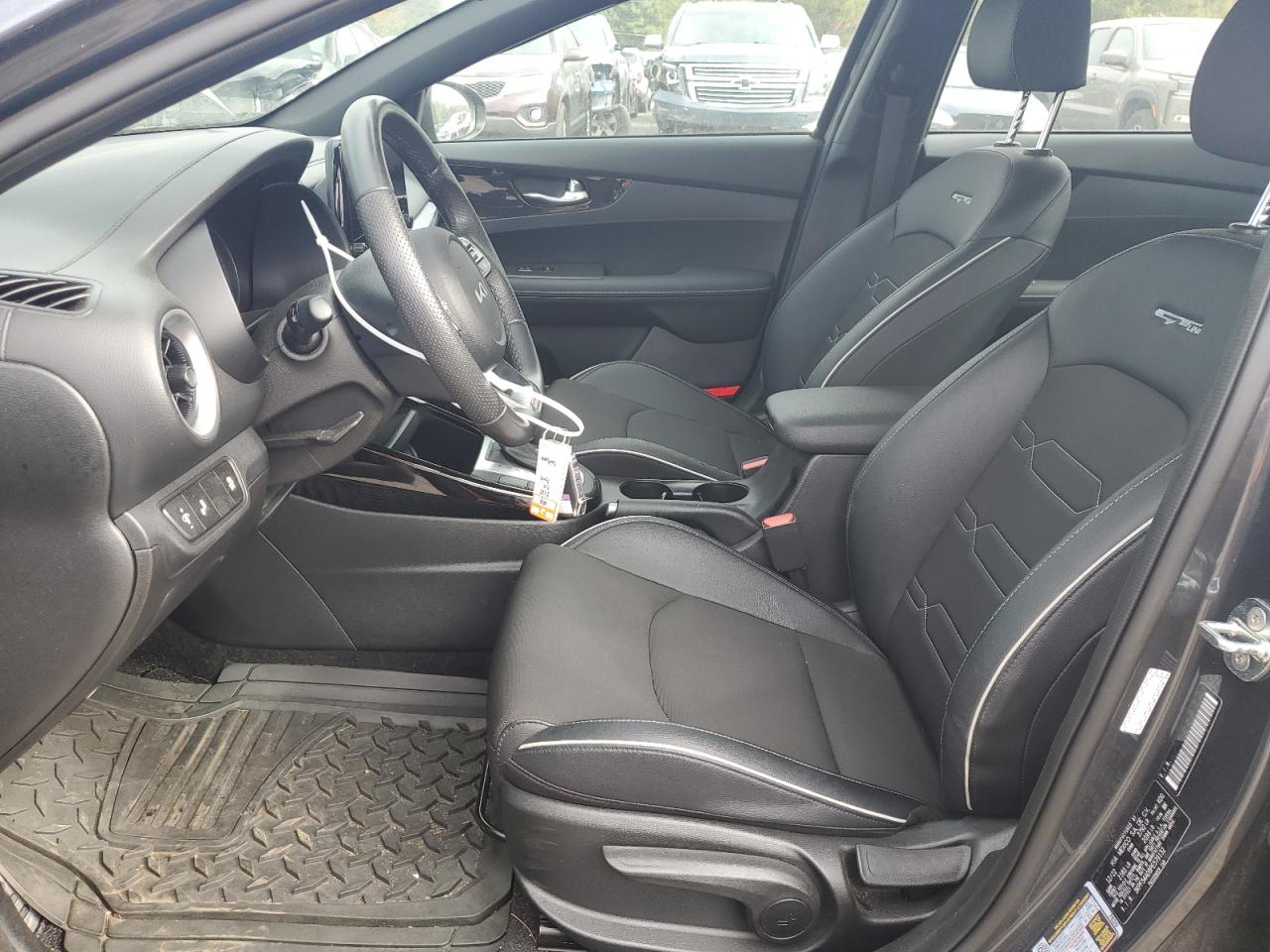 2023 Kia Forte - Image 7
