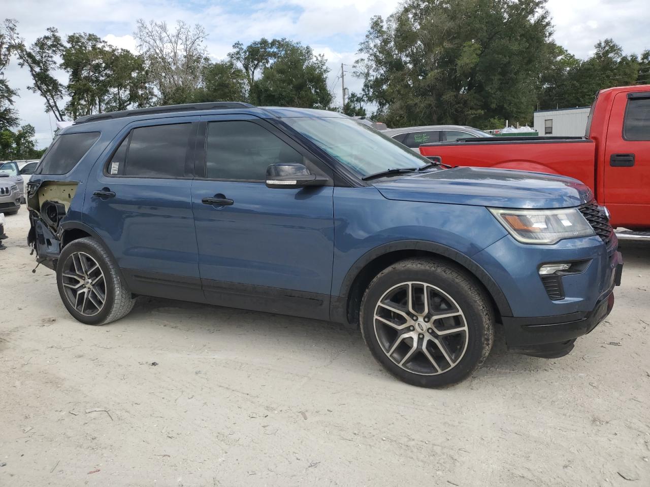 2018 Ford Explorer - Image 4