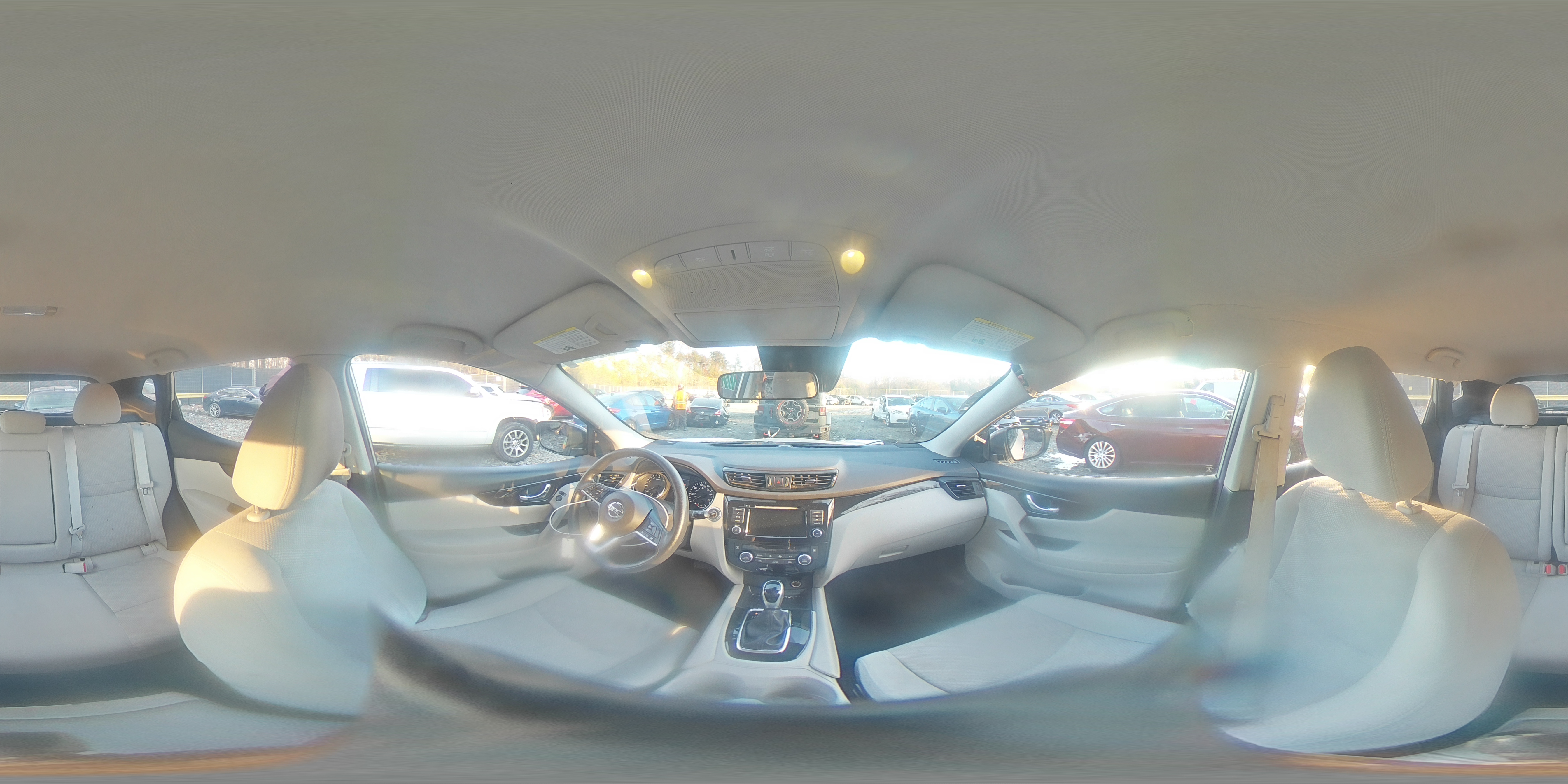 2019 Nissan Rogue - Image 14