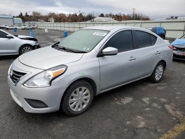  NISSAN VERSA 2016 Сріблястий