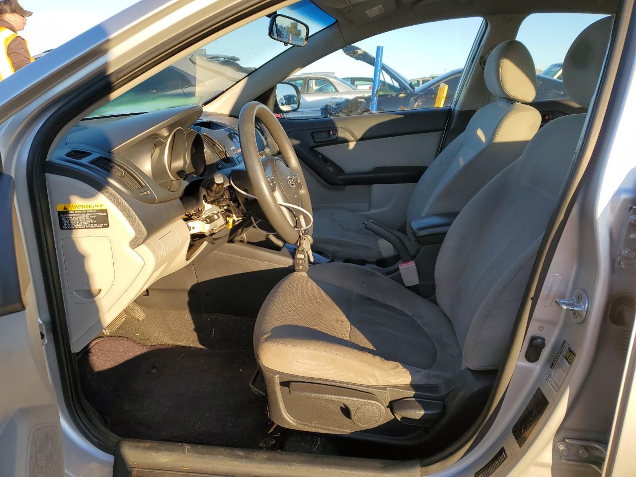 2010 Kia Forte - Image 7