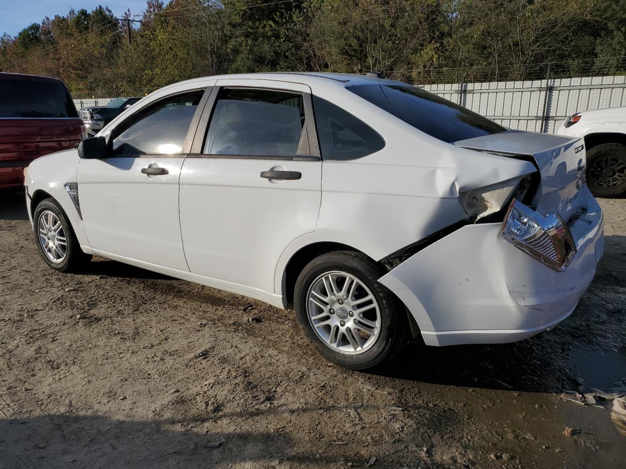 2008 Ford Focus - Image 2