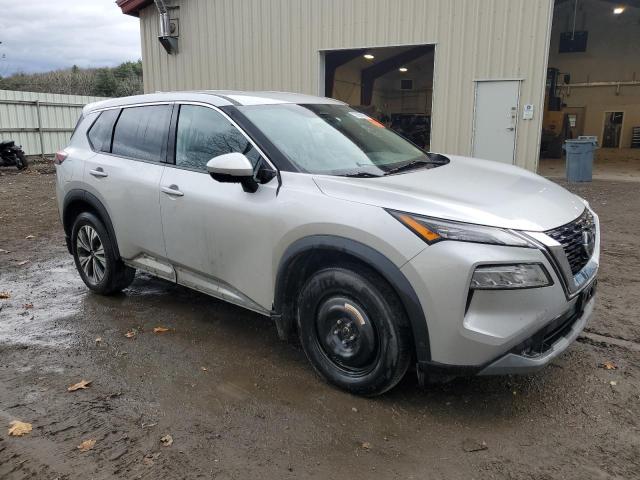  NISSAN ROGUE 2021 Srebrny