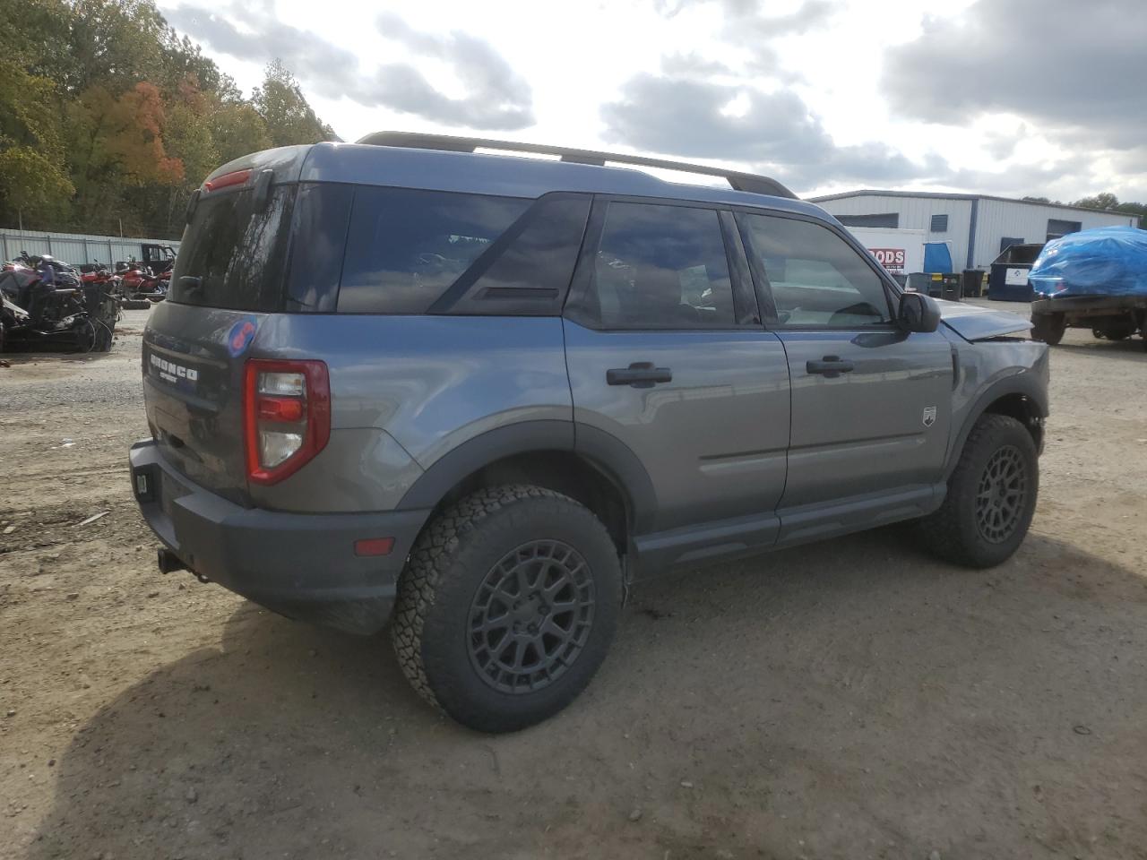 2021 Ford Bronco - Image 3