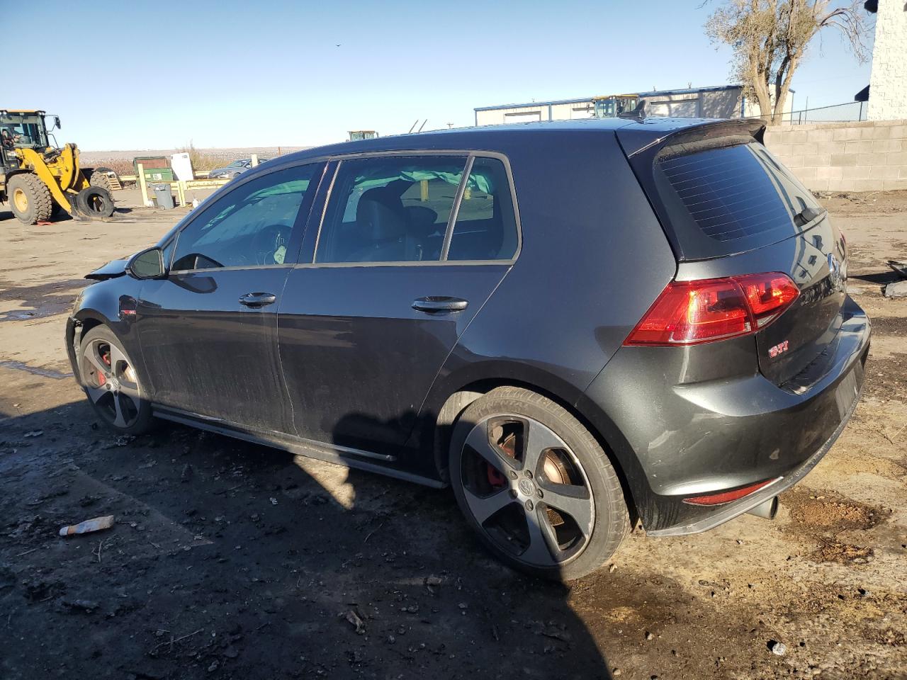 2016 Volkswagen GTI - Image 2