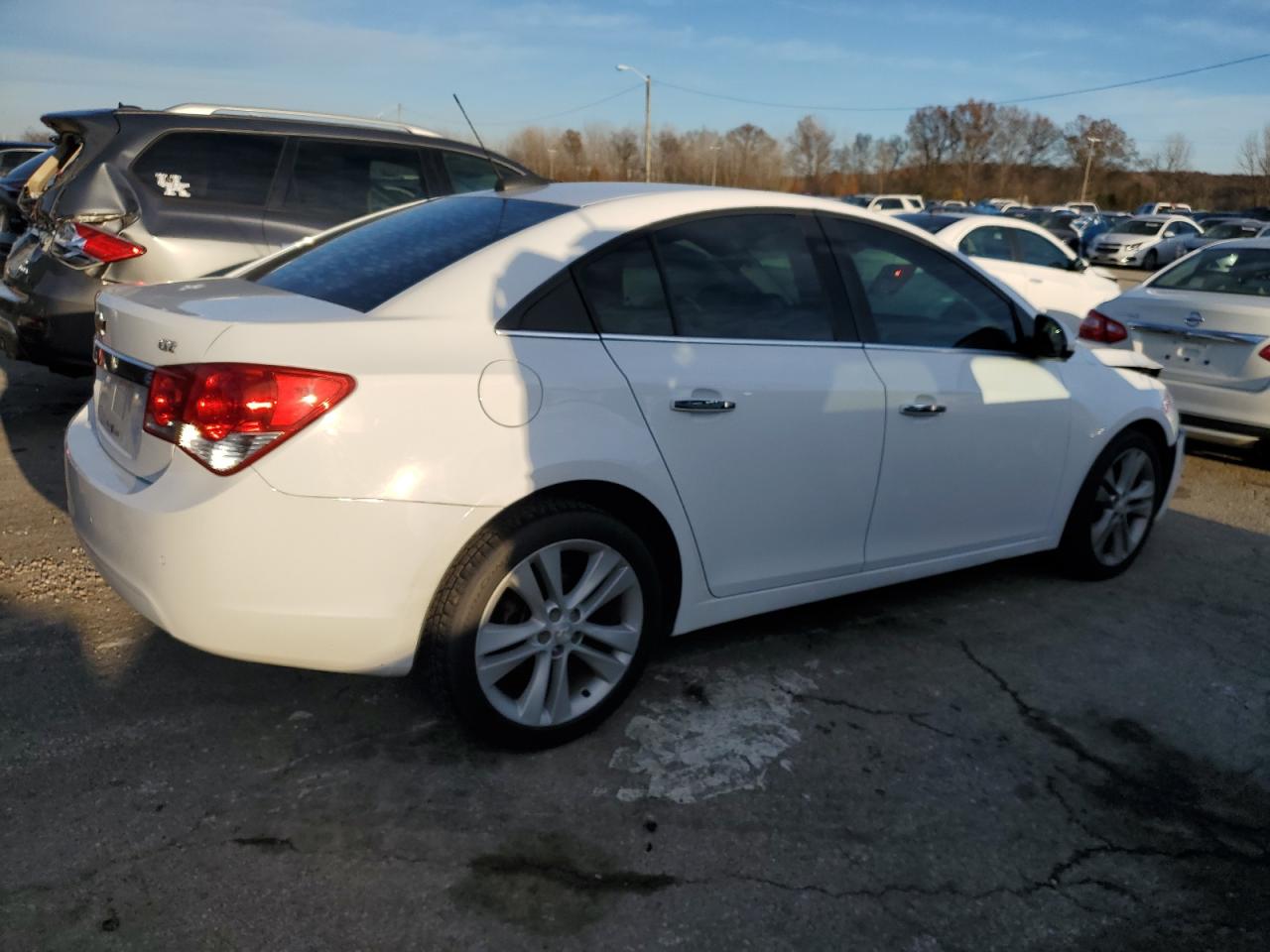 2016 Chevrolet Cruze - Image 3