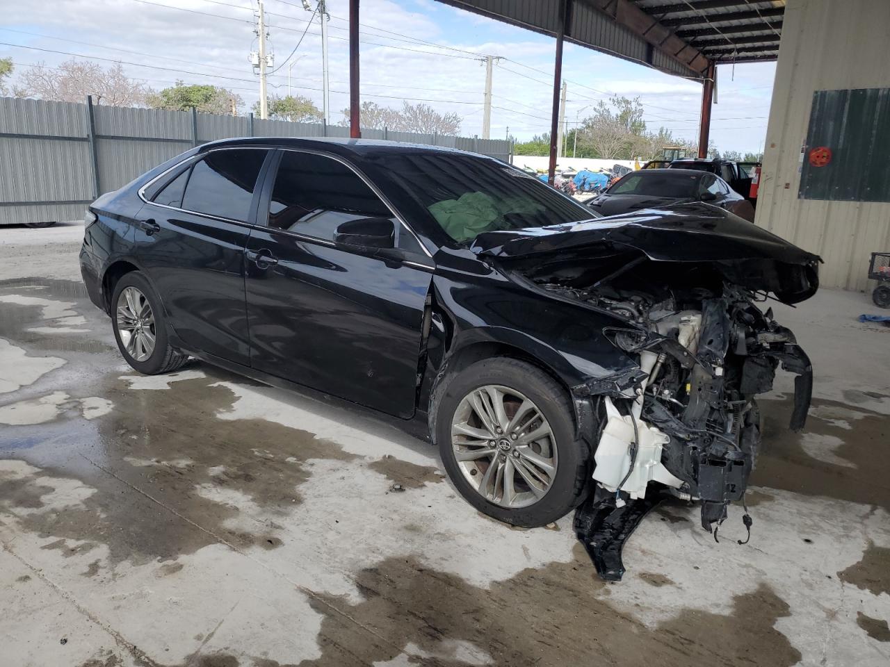 VIN 4T1BF1FK4HU776850 2017 TOYOTA CAMRY no.4