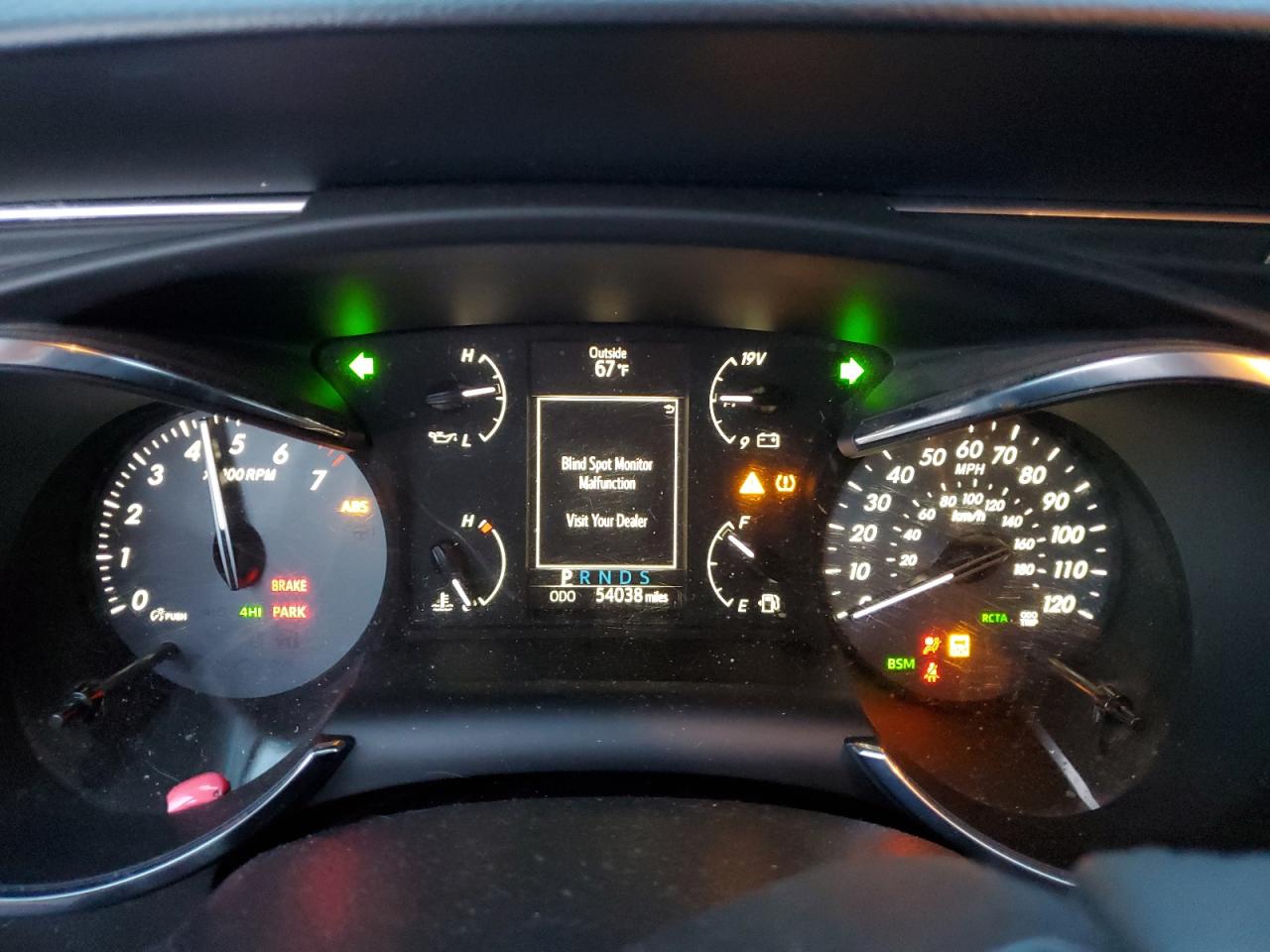 2021 Toyota Sequoia - Image 9