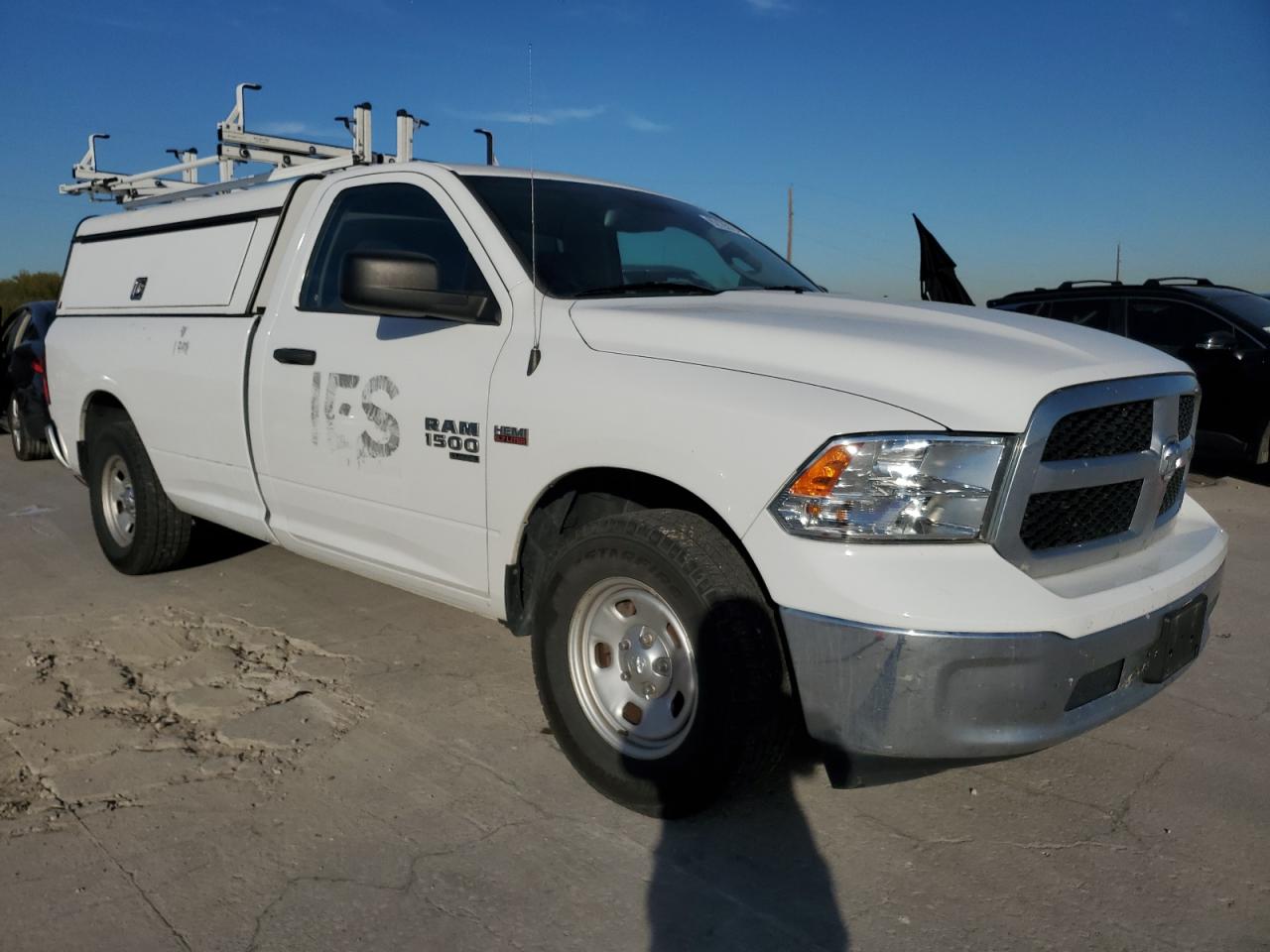 VIN 3C6JR6DT6KG532036 2019 RAM 1500 no.4