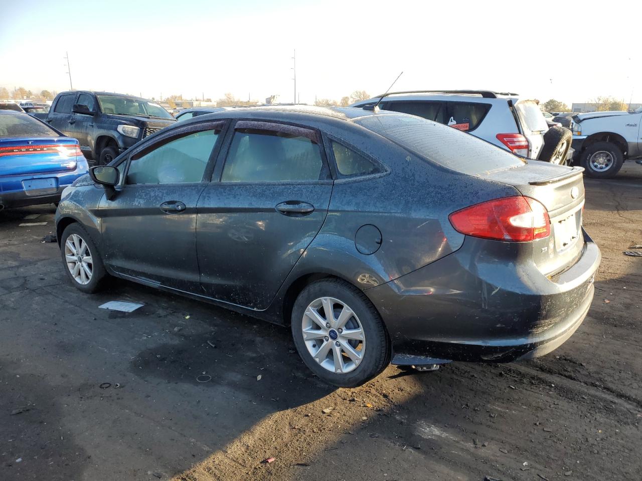 2011 Ford Fiesta - Image 2