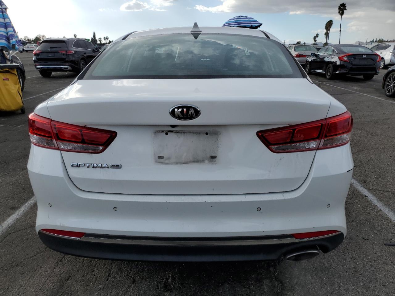 VIN 5XXGT4L34JG239893 2018 KIA OPTIMA no.6