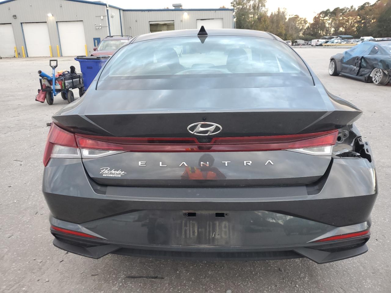 2023 Hyundai Elantra - Image 6