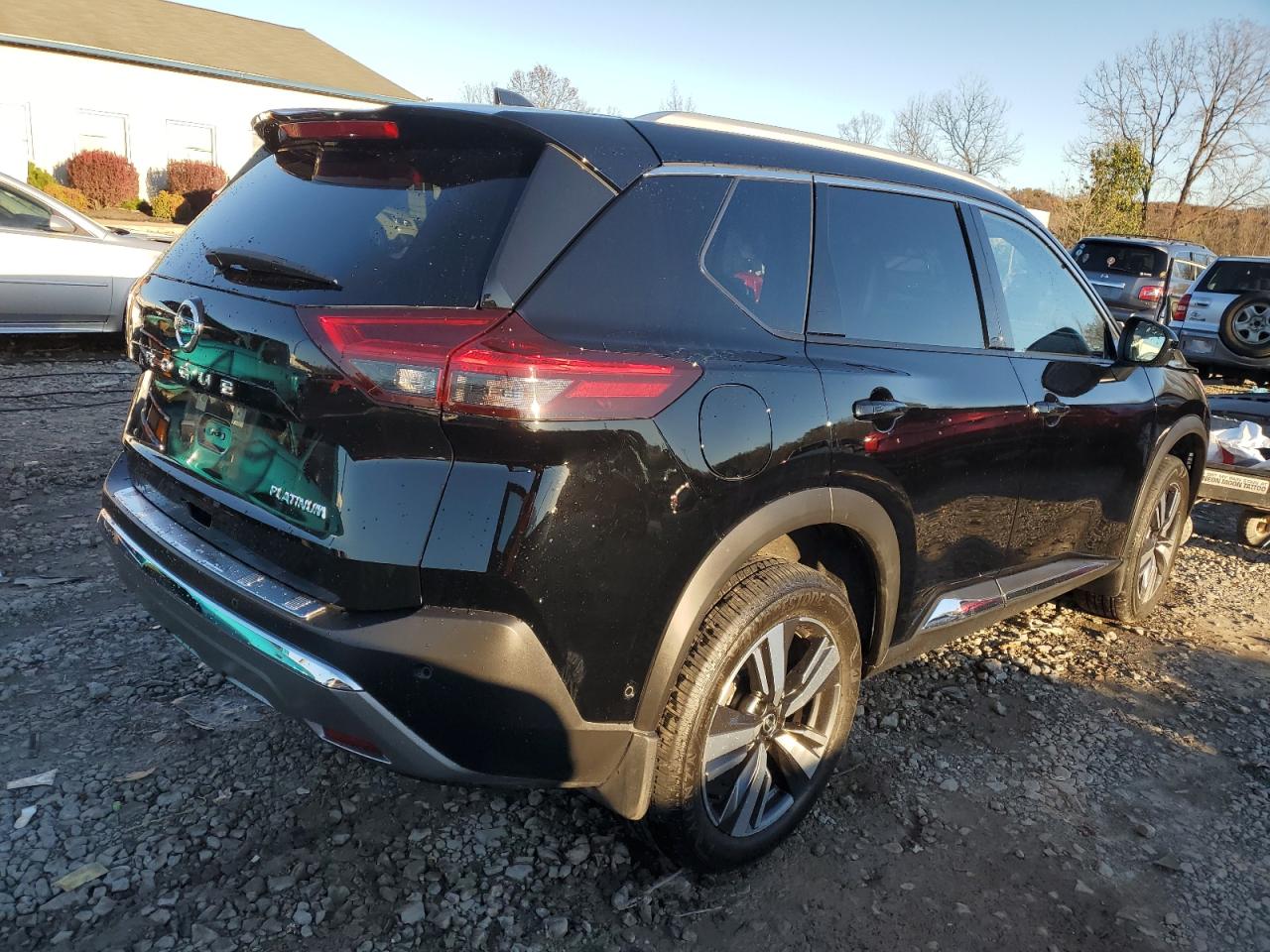 2021 Nissan Rogue - Image 3