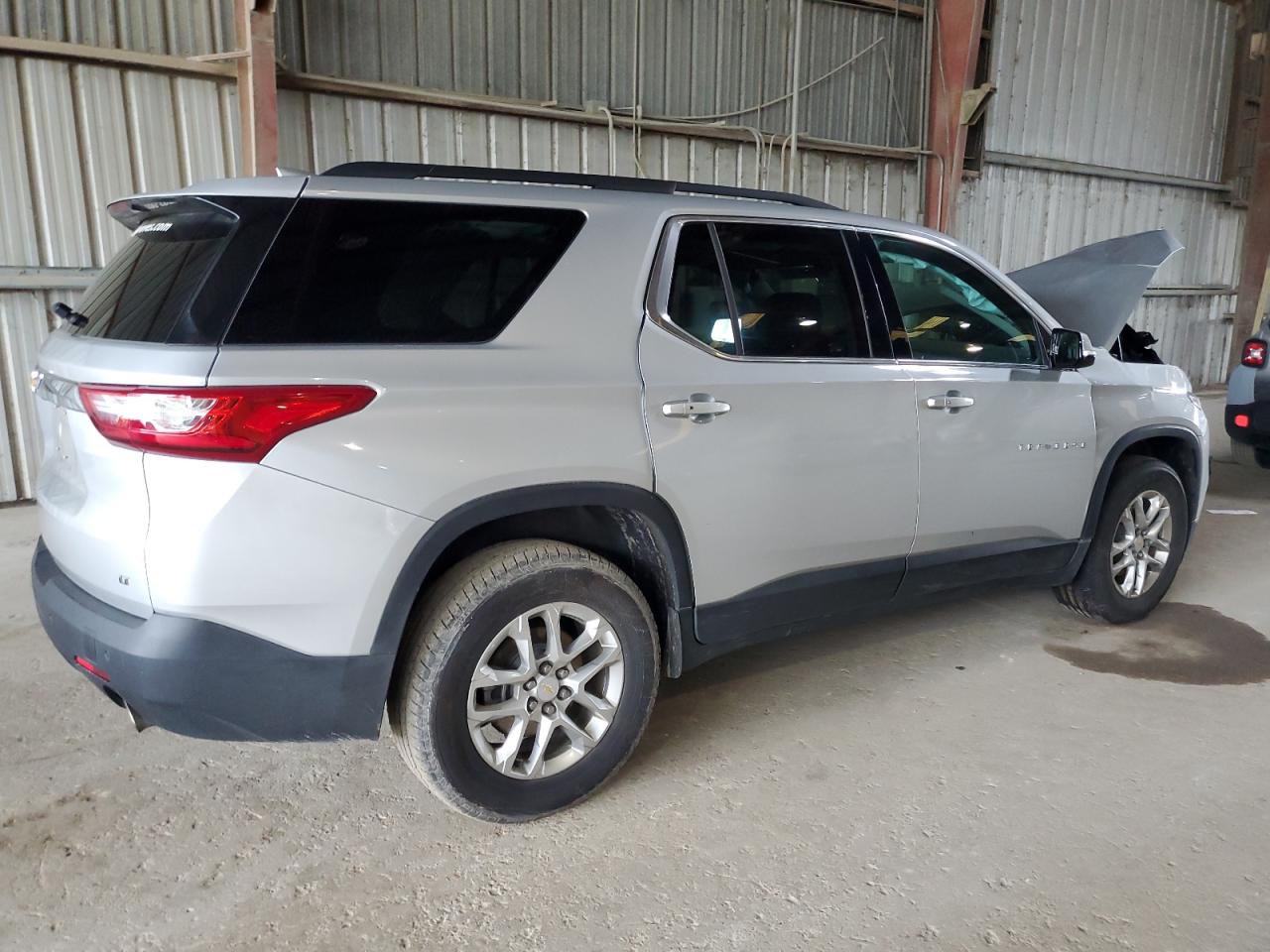 2020 Chevrolet Traverse - Image 3