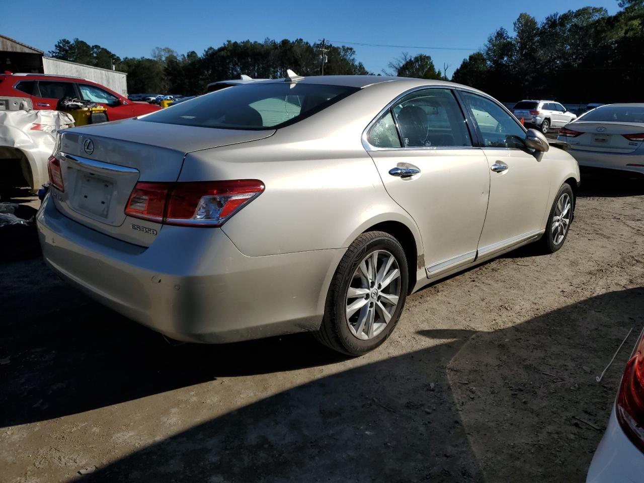 2010 Lexus ES - Image 3