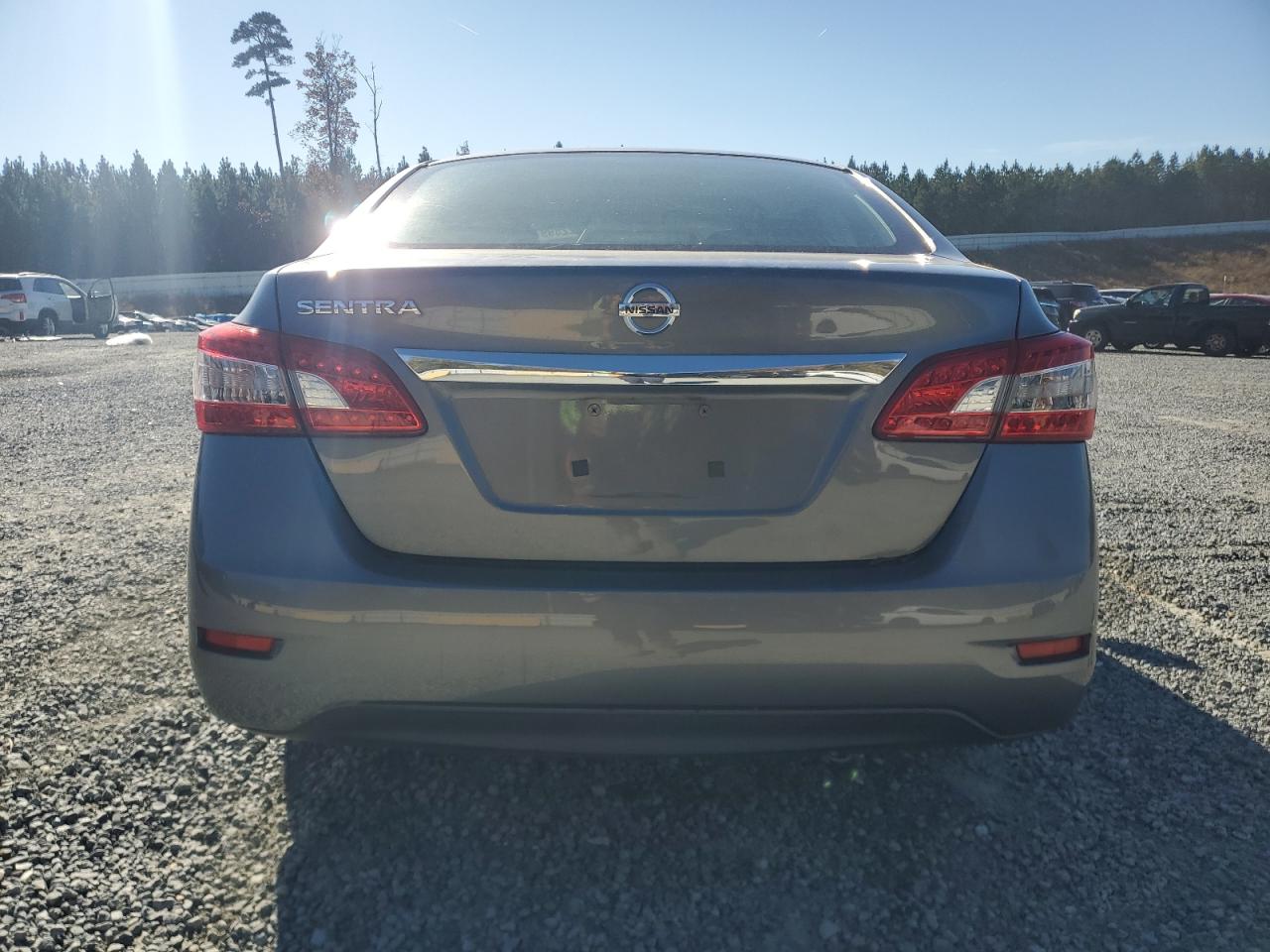 2015 Nissan Sentra - Image 6