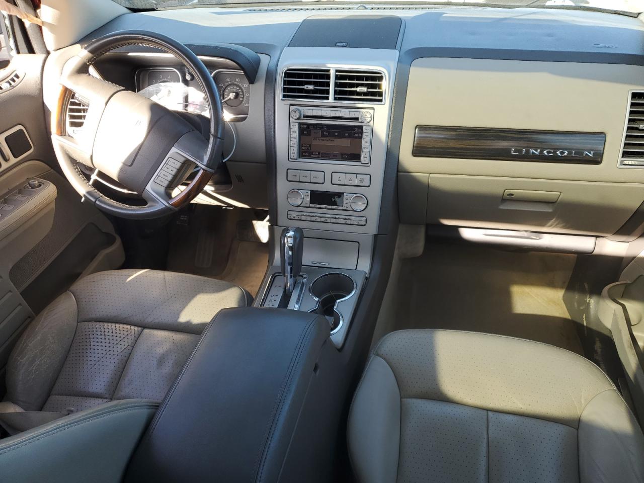 2007 Lincoln MKX - Image 8