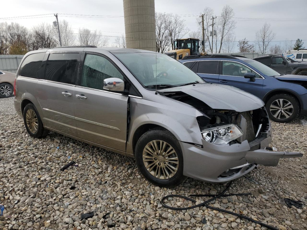 VIN 2C4RC1CG7DR696011 2013 CHRYSLER MINIVAN no.4