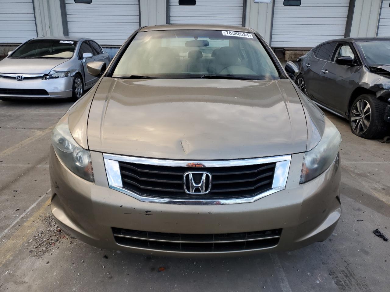 2009 Honda Accord - Image 5