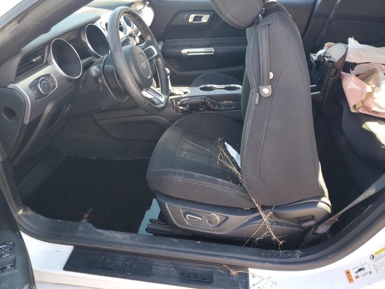 2018 Ford Mustang - Image 7