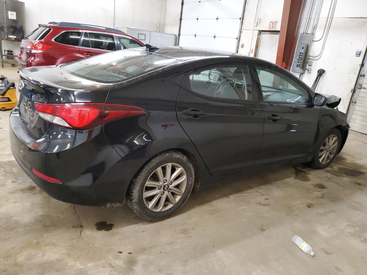 2016 Hyundai Elantra - Image 3