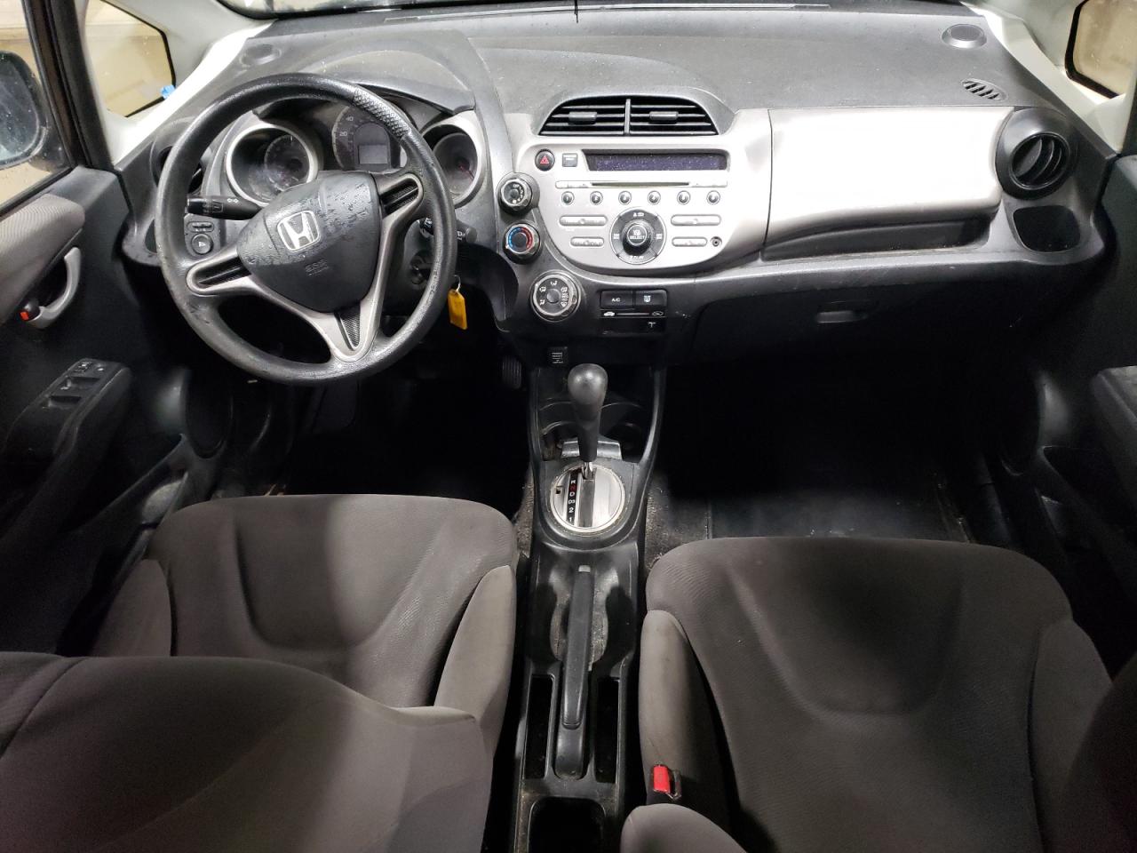 2010 Honda Fit - Image 8