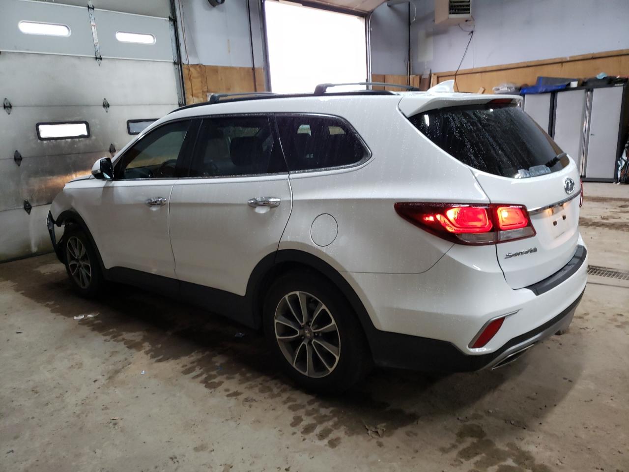 VIN KM8SNDHF2HU203367 2017 HYUNDAI SANTA FE no.2