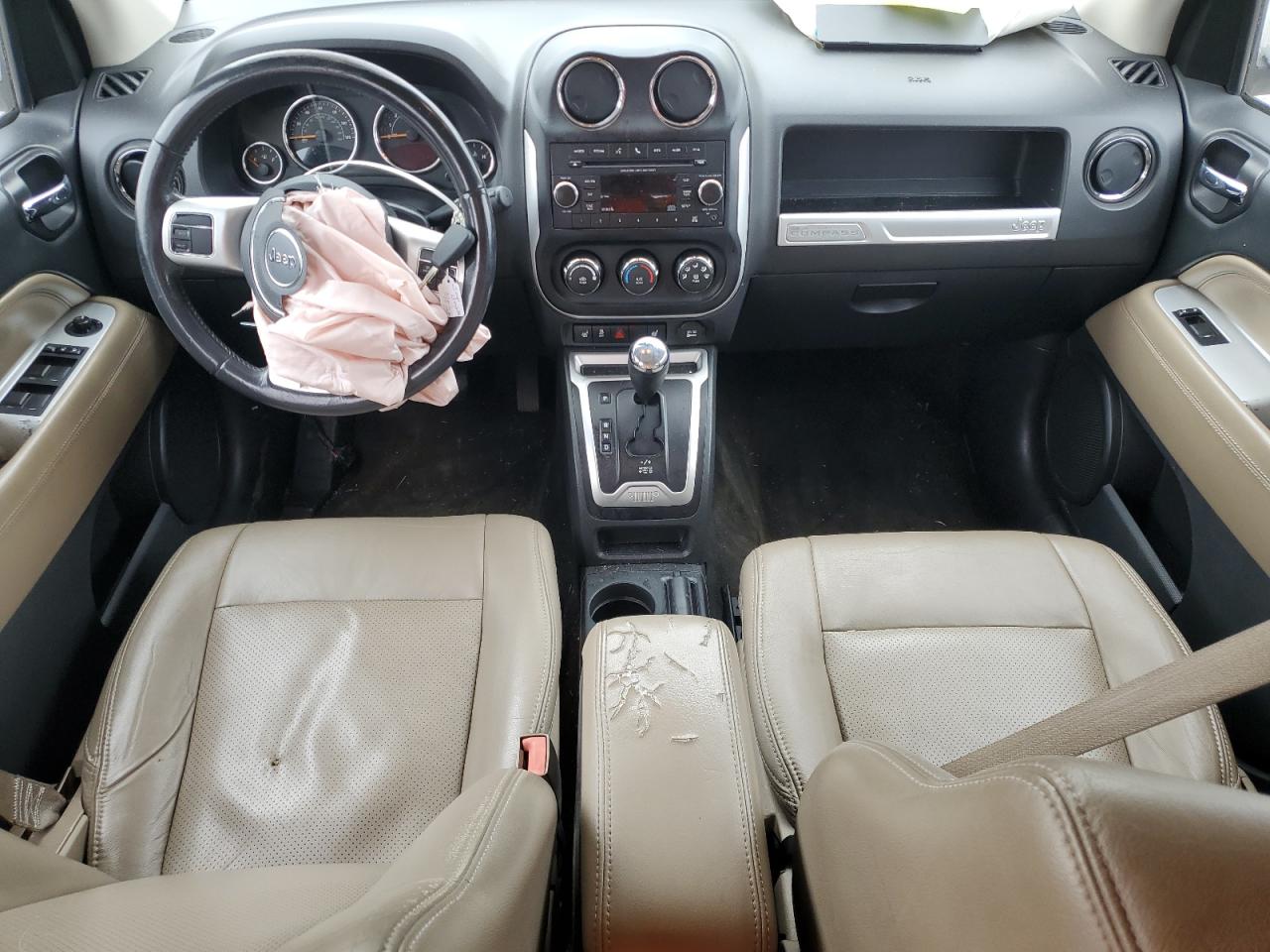 2016 Jeep Compass - Image 8
