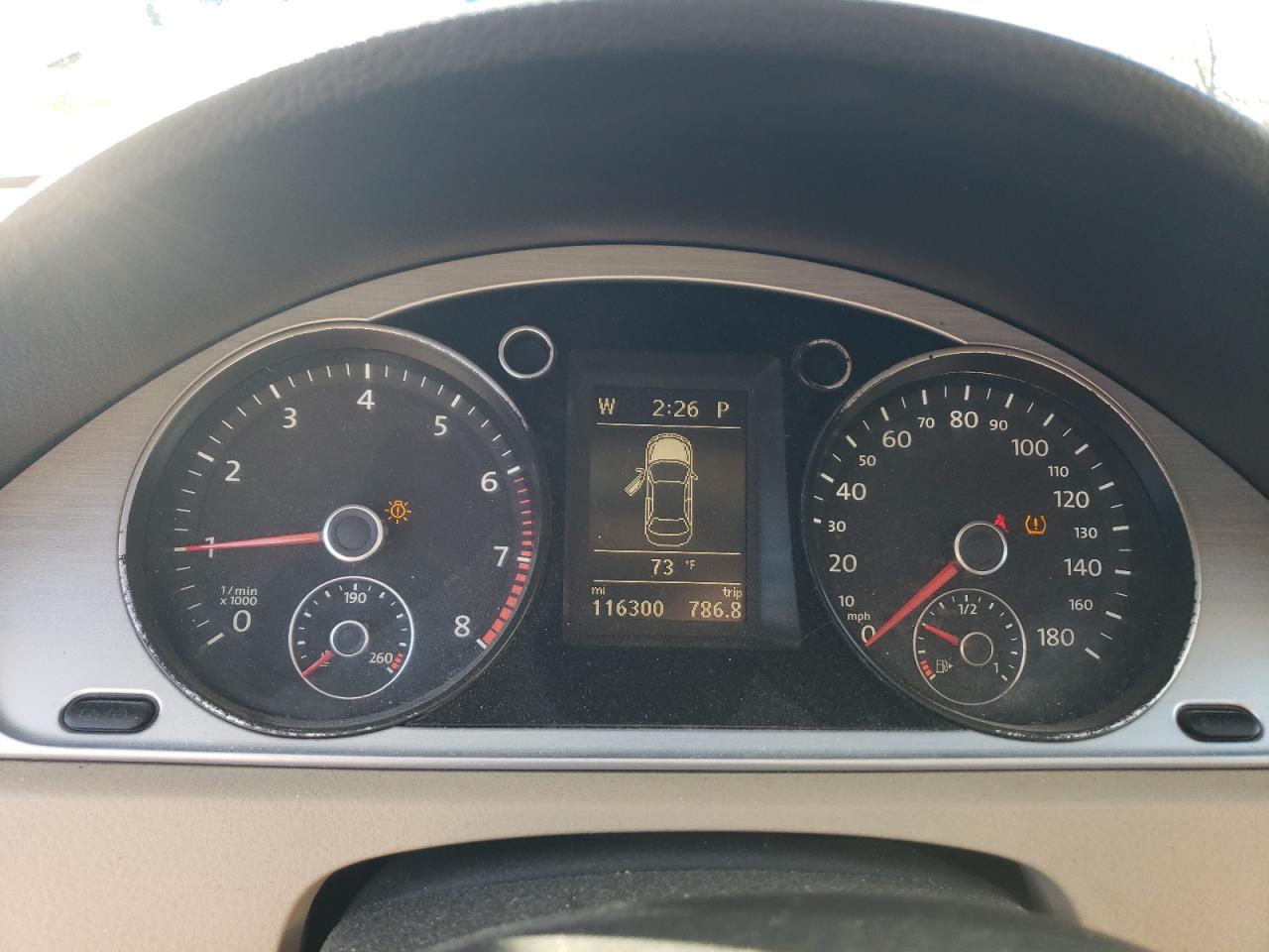 2013 Volkswagen Passat CC - Image 9