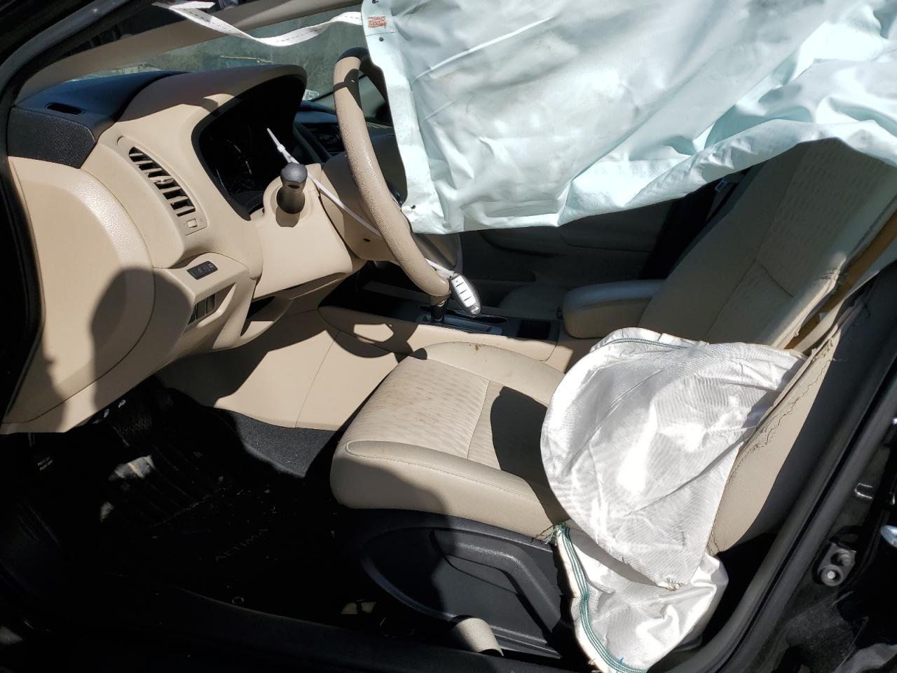 2017 Nissan Altima - Image 7