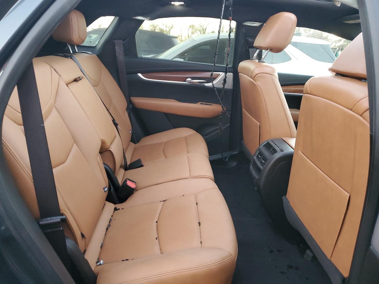 2021 Cadillac XT5 - Image 11