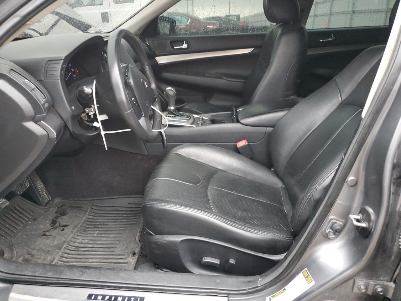 2015 Infiniti Q40 - Image 7