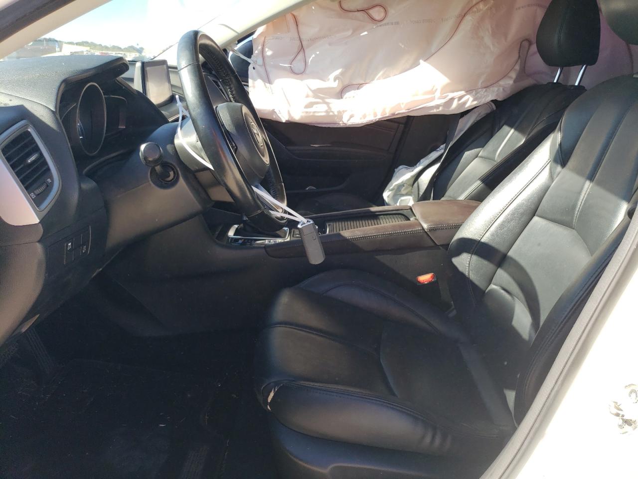 2018 Mazda 3 - Image 7