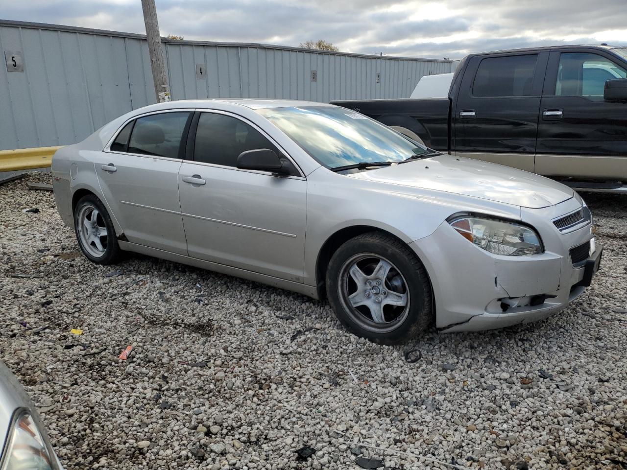 2010 Chevrolet Malibu - Image 4