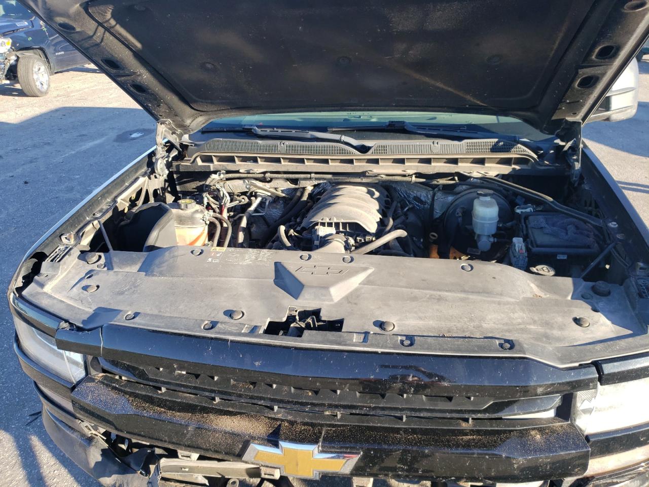 2016 Chevrolet Silverado - Image 12