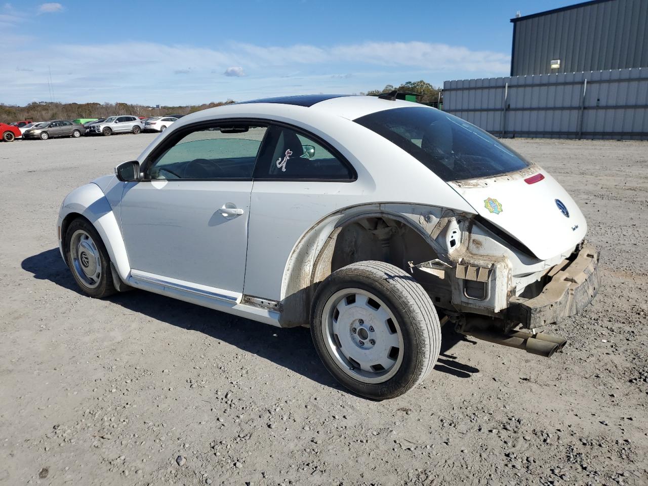 VIN 3VWFD7AT1JM706566 2018 VOLKSWAGEN BEETLE no.2