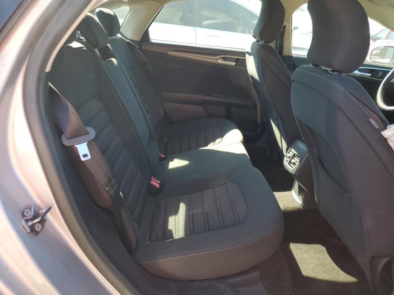 2018 Ford Fusion - Image 10