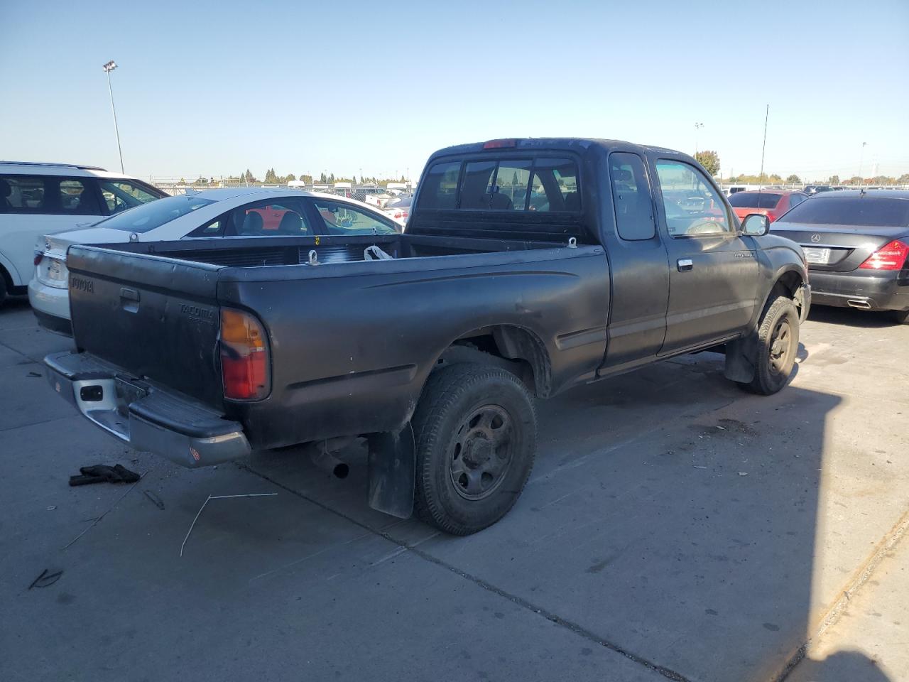 1999 Toyota Tacoma - Image 3