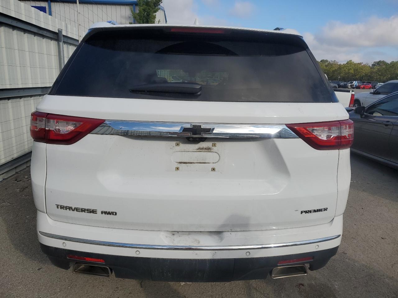 2020 Chevrolet Traverse - Image 6