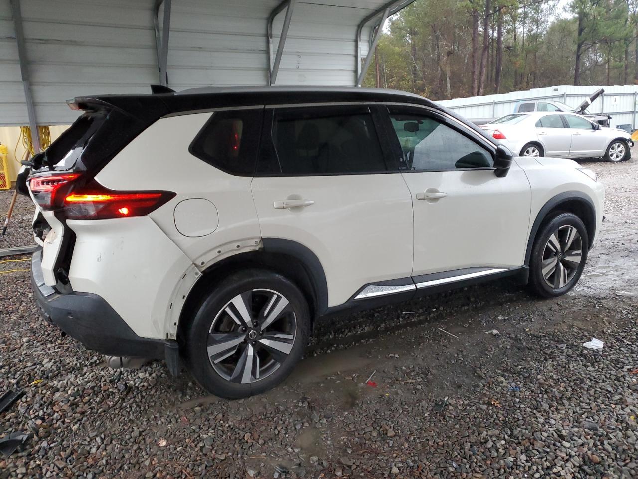 2021 Nissan Rogue - Image 3