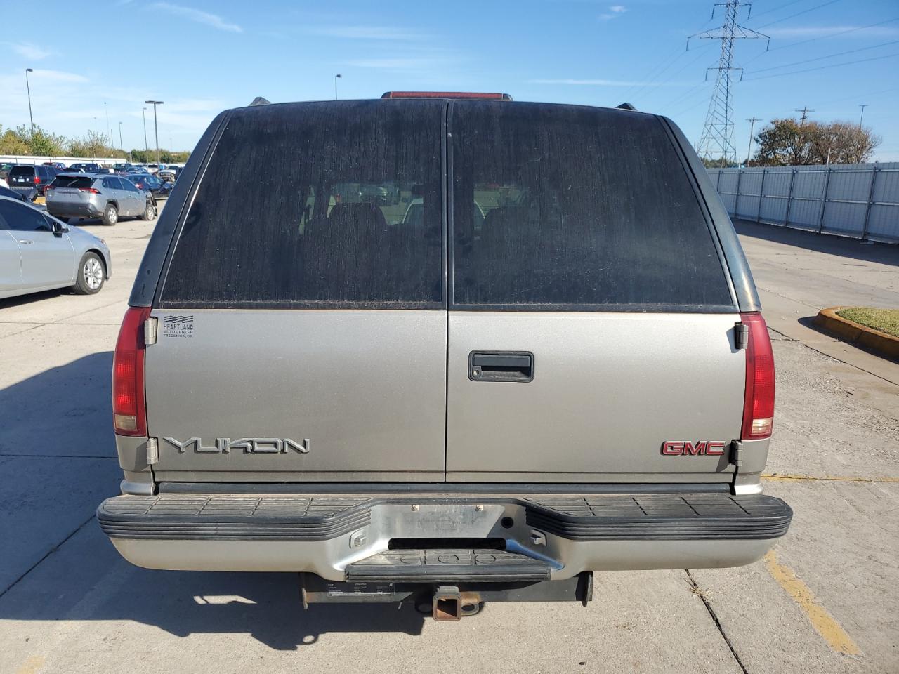 1999 GMC Yukon VIN: 1GKEC13R3XJ806033 Lot: 80365934