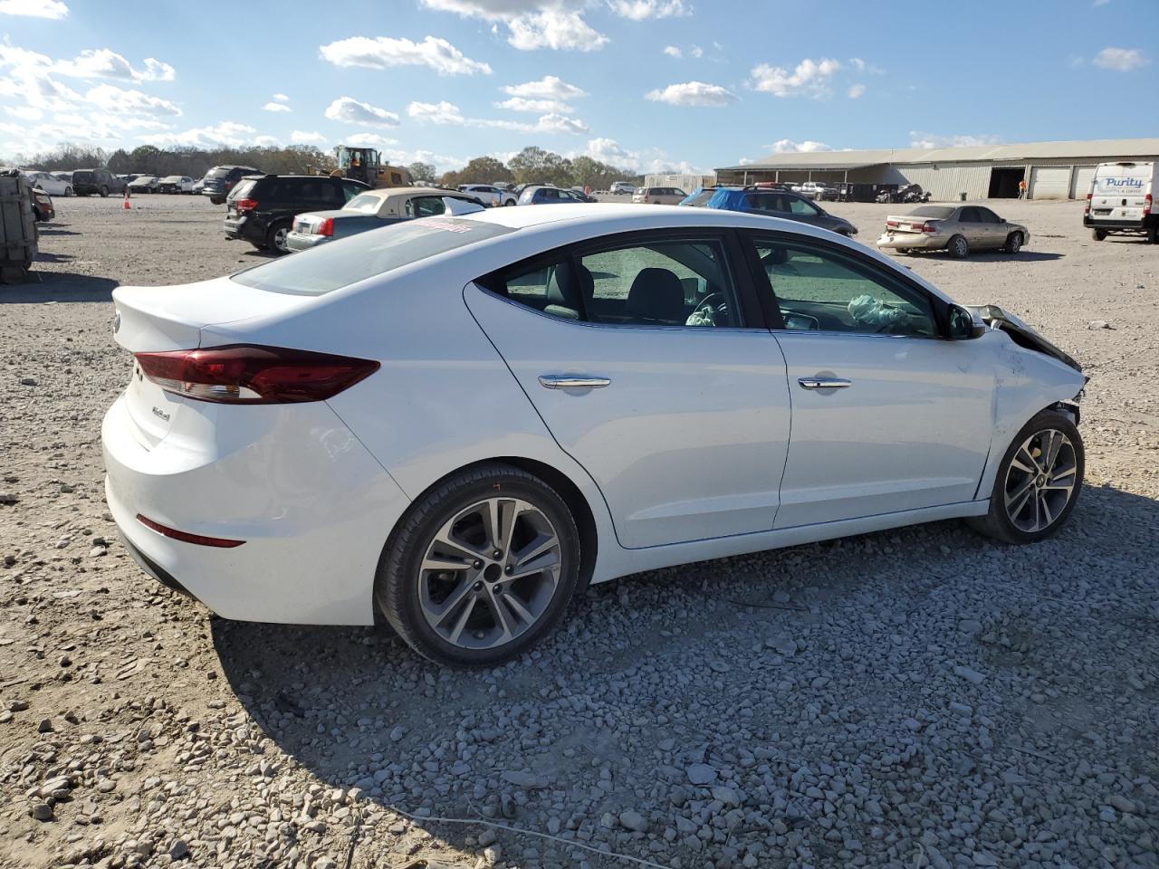 2017 Hyundai Elantra - Image 3