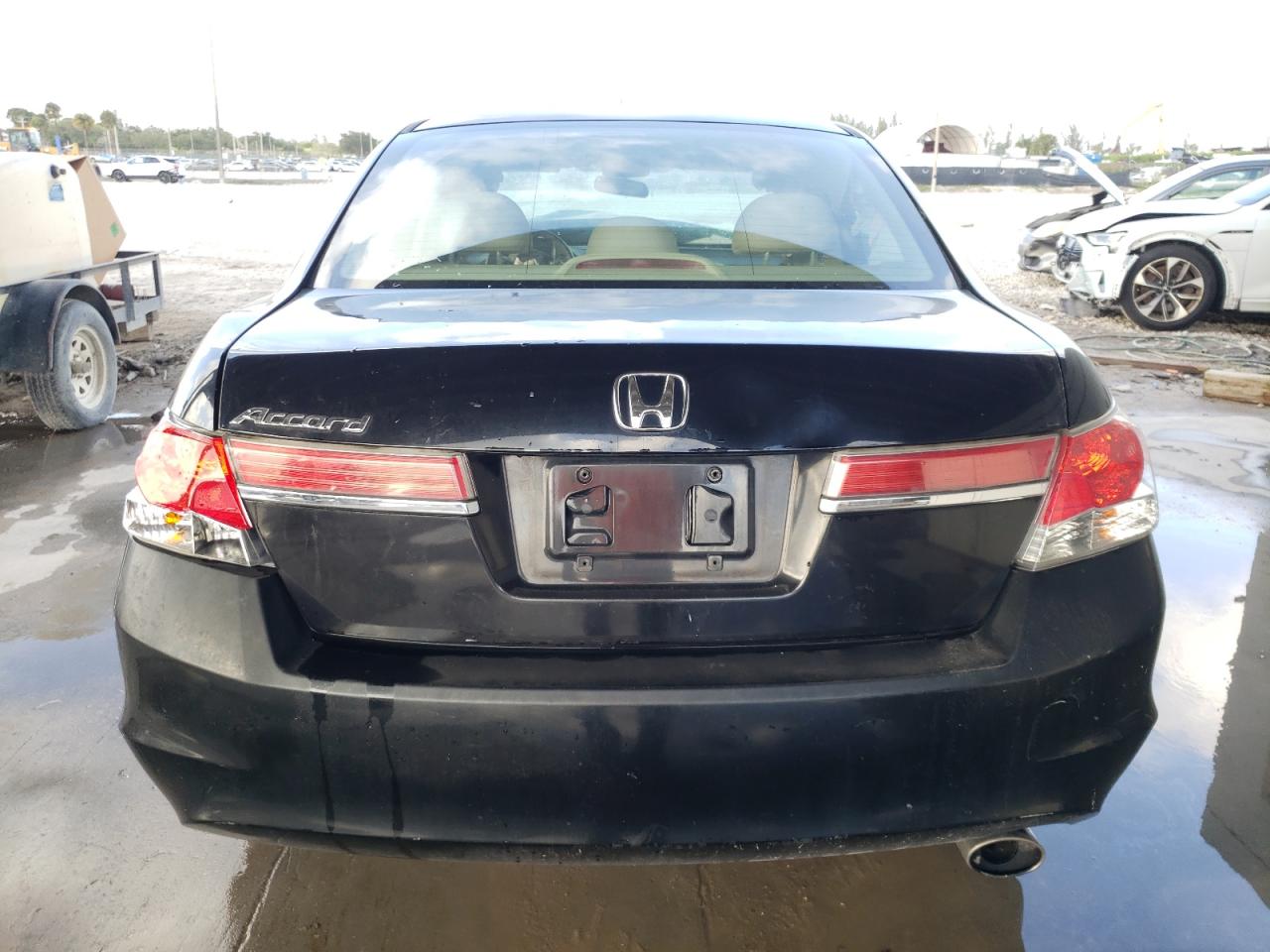 2011 Honda Accord Lxp VIN: 1HGCP2F43BA018795 Lot: 78864664