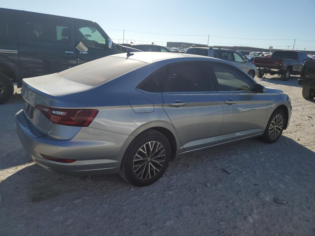 2021 Volkswagen Jetta - Image 3