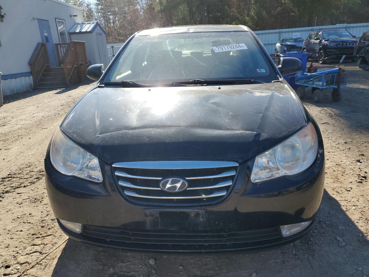 2010 Hyundai Elantra - Image 5
