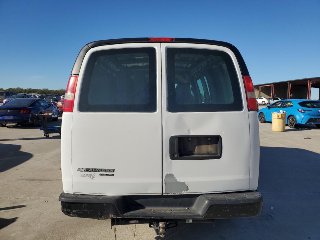 2013 Chevrolet Express - Image 6